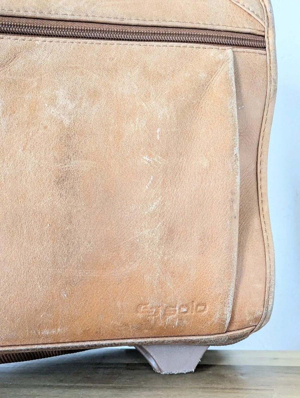Solo Vintage Tan Leather Rolling Laptop Briefcase Pilot Bag